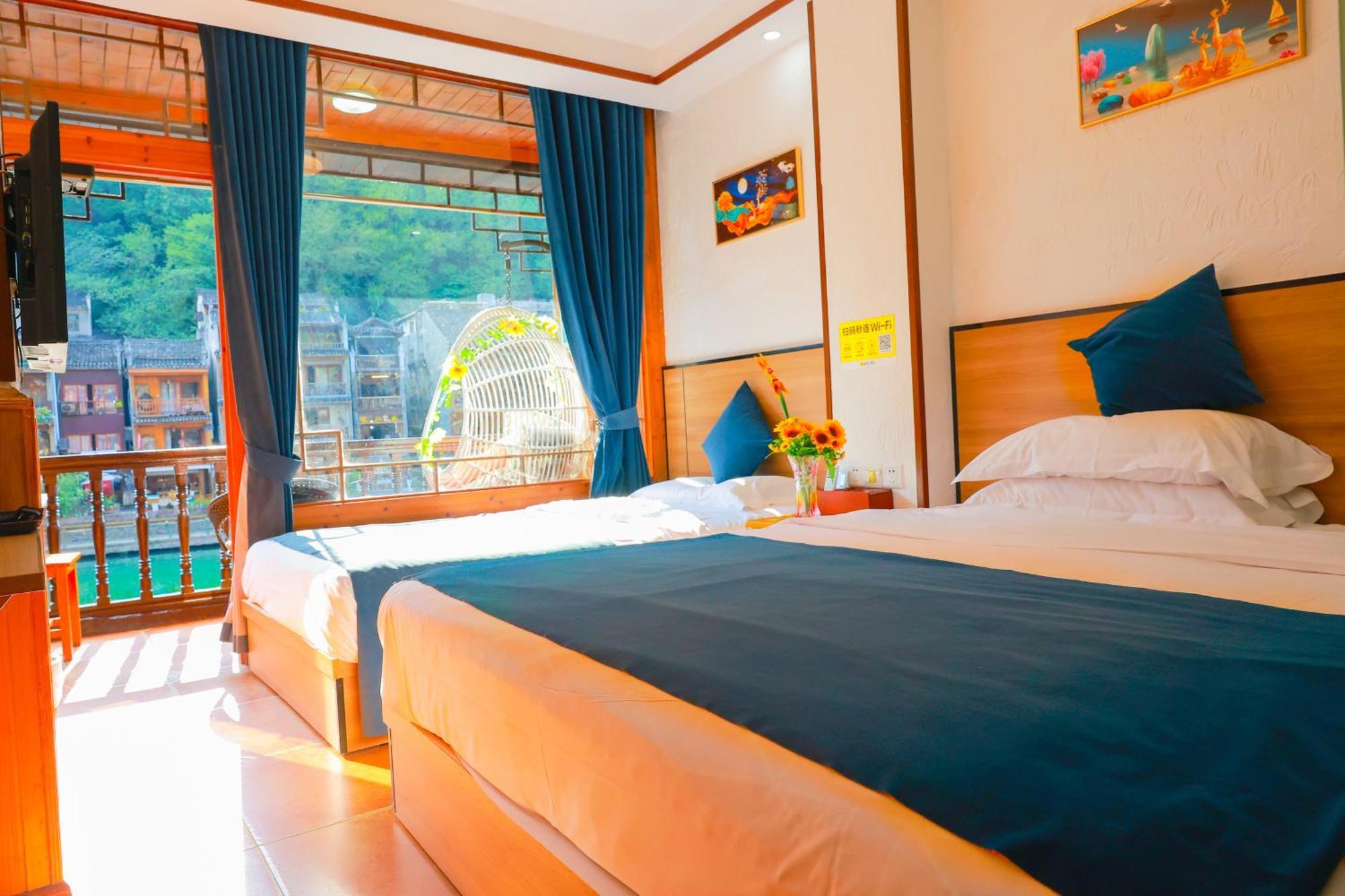 Fenghuang Memory Linjiang Inn ภายนอก รูปภาพ