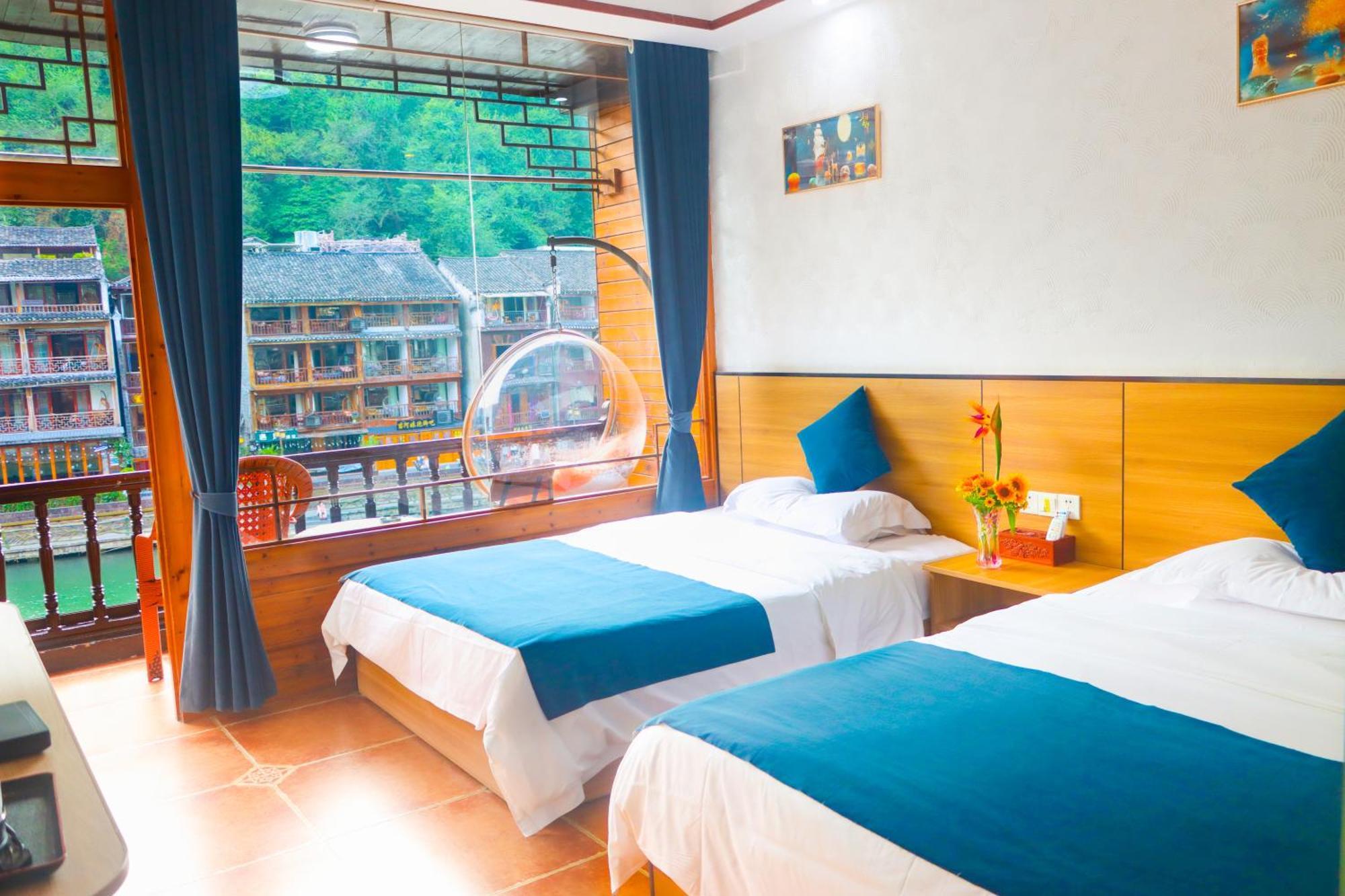 Fenghuang Memory Linjiang Inn ภายนอก รูปภาพ