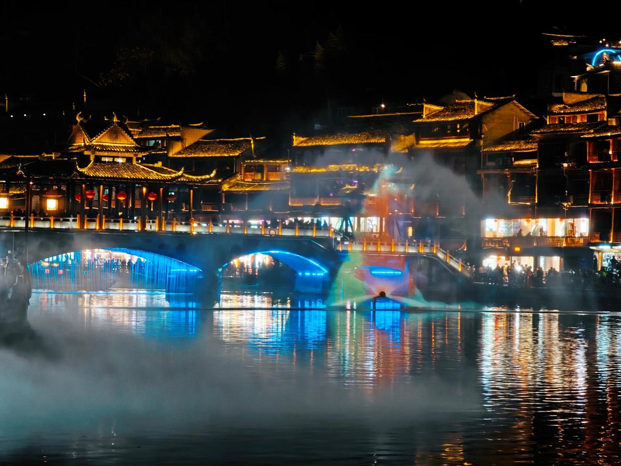 Fenghuang Memory Linjiang Inn ภายนอก รูปภาพ