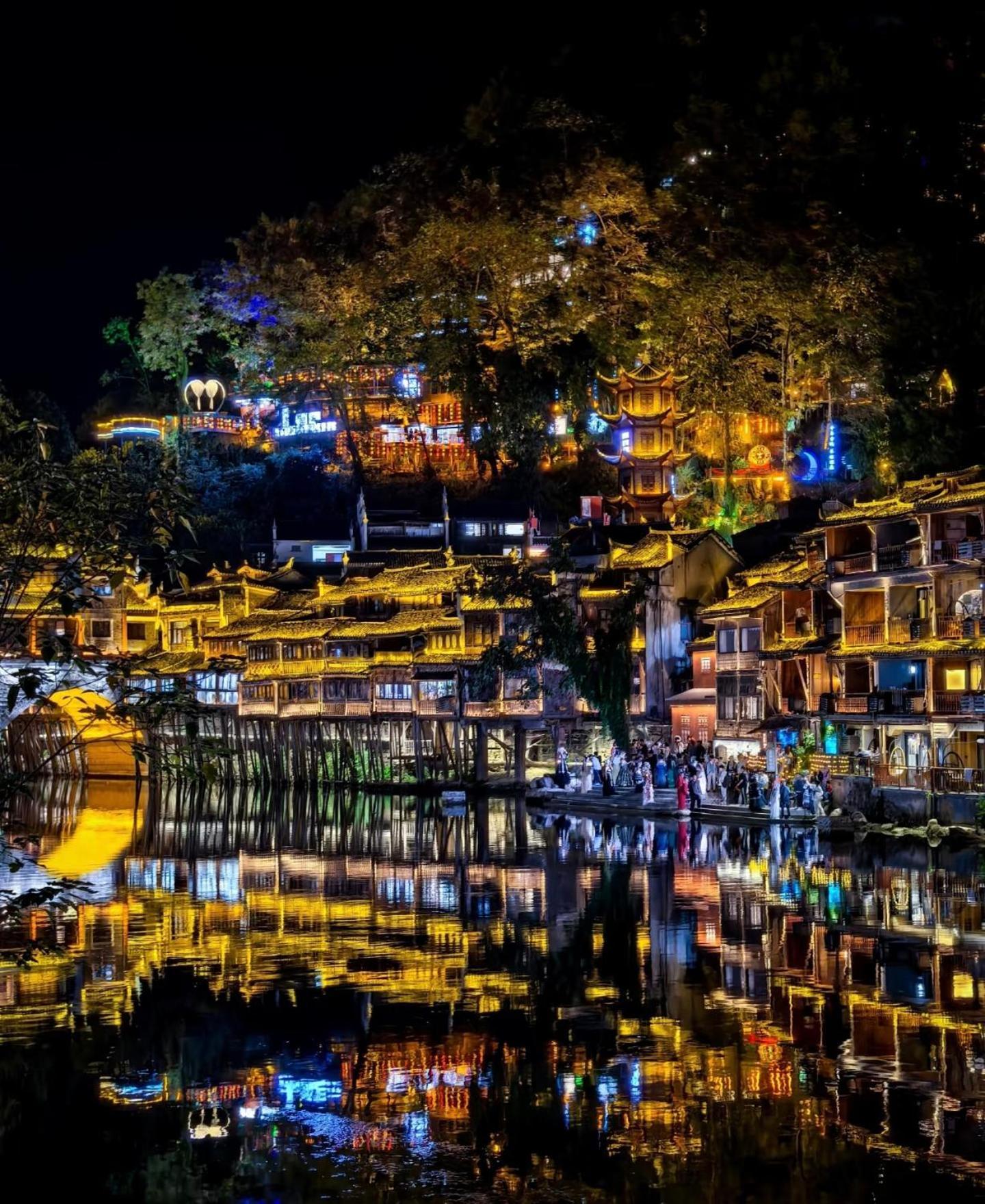 Fenghuang Memory Linjiang Inn ภายนอก รูปภาพ